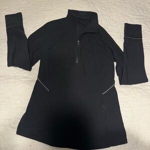 Lululemon Fresh Tracks Black Half-Zip Pullover/long sleeve size 6